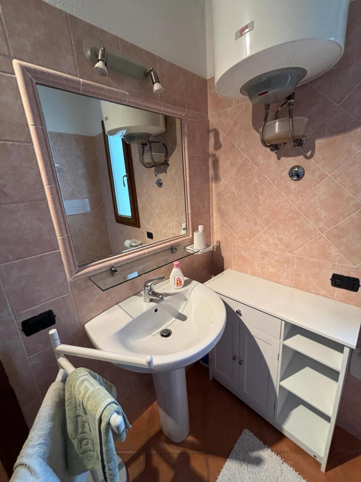Casa Nostra Tanaunella Bagian luar foto